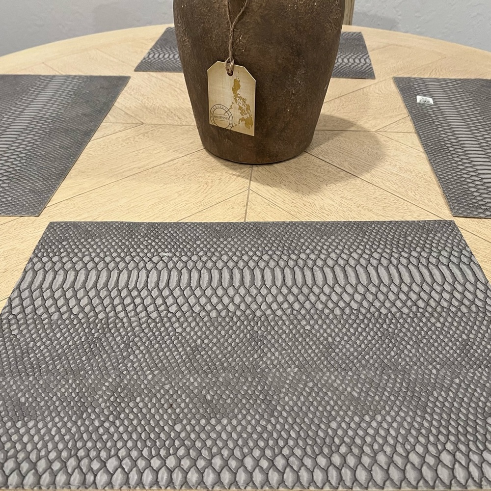 Gray Textured Placemat - Home Dining